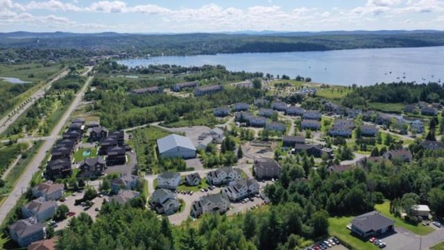 Condo Entre Ville/Nature Magog Exterior foto