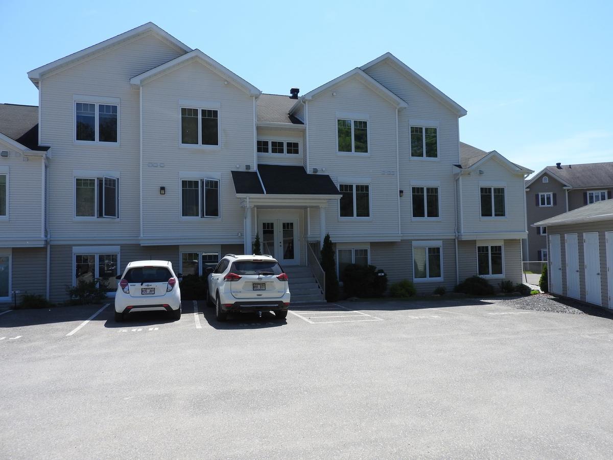 Condo Entre Ville/Nature Magog Exterior foto